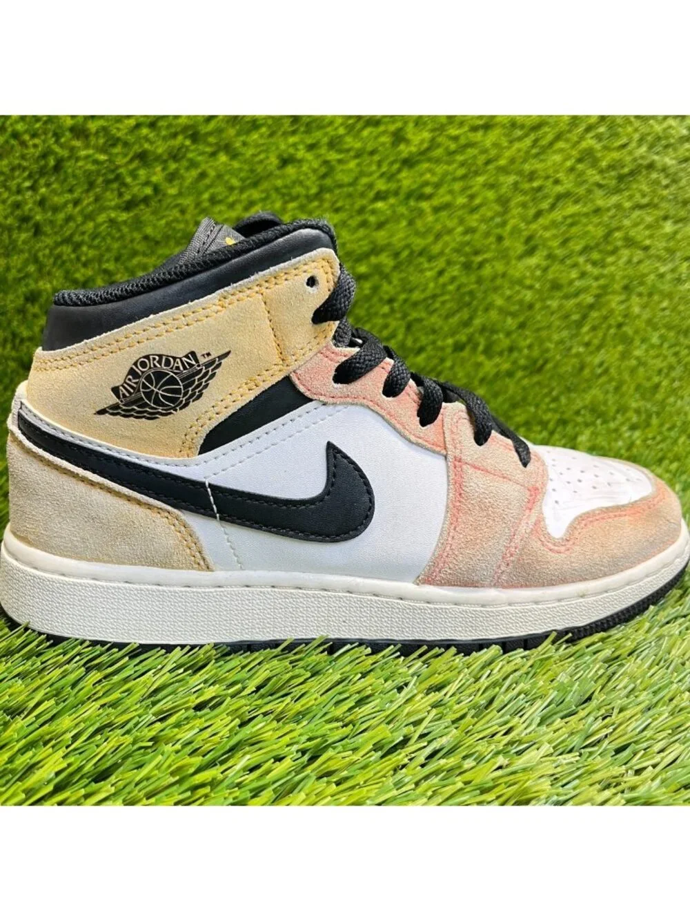 Nike Air Jordan 1 Mid Boys Size 4Y White Peach Athletic Leather Shoes Sneakers